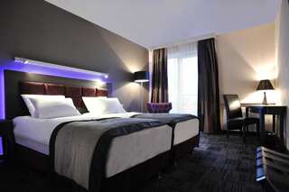 Отель Hotel 3 Trio Белосток Улучшенный двухместный номер с 1 кроватью или 2 отдельными кроватями-4